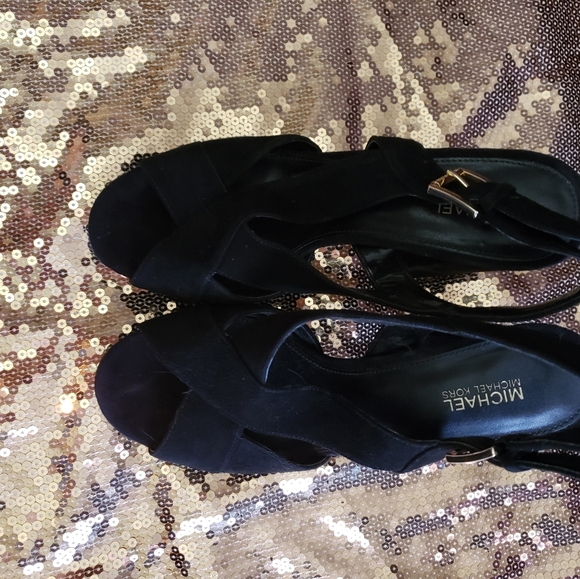 NWOB Black Michael Kors heels - Picture 2 of 8